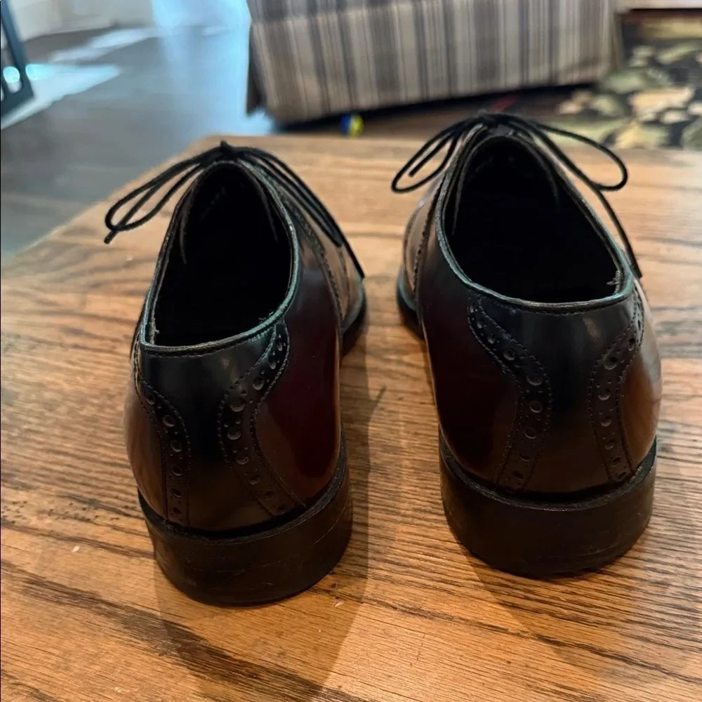 Florsheim Two-Tone Oxford Shoes in Black and Brown